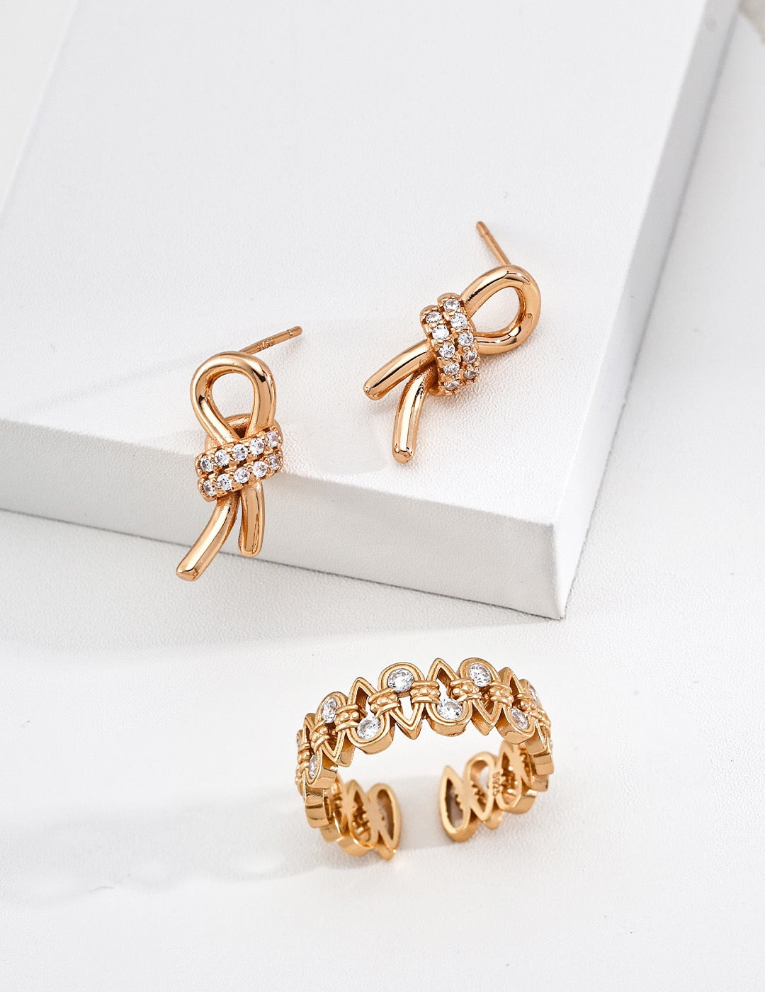 Vintage Zircon Stud Earrings in S925 Silver, Ins Knot Minimalist Luxury Design