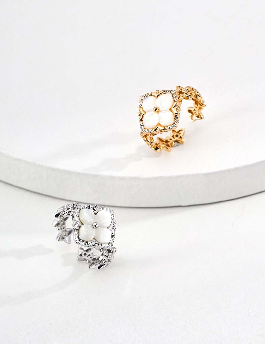 S925 Sterling Silver Palace‑Style Four‑Leaf‑Clover Mother‑of‑Pearl Open Ring