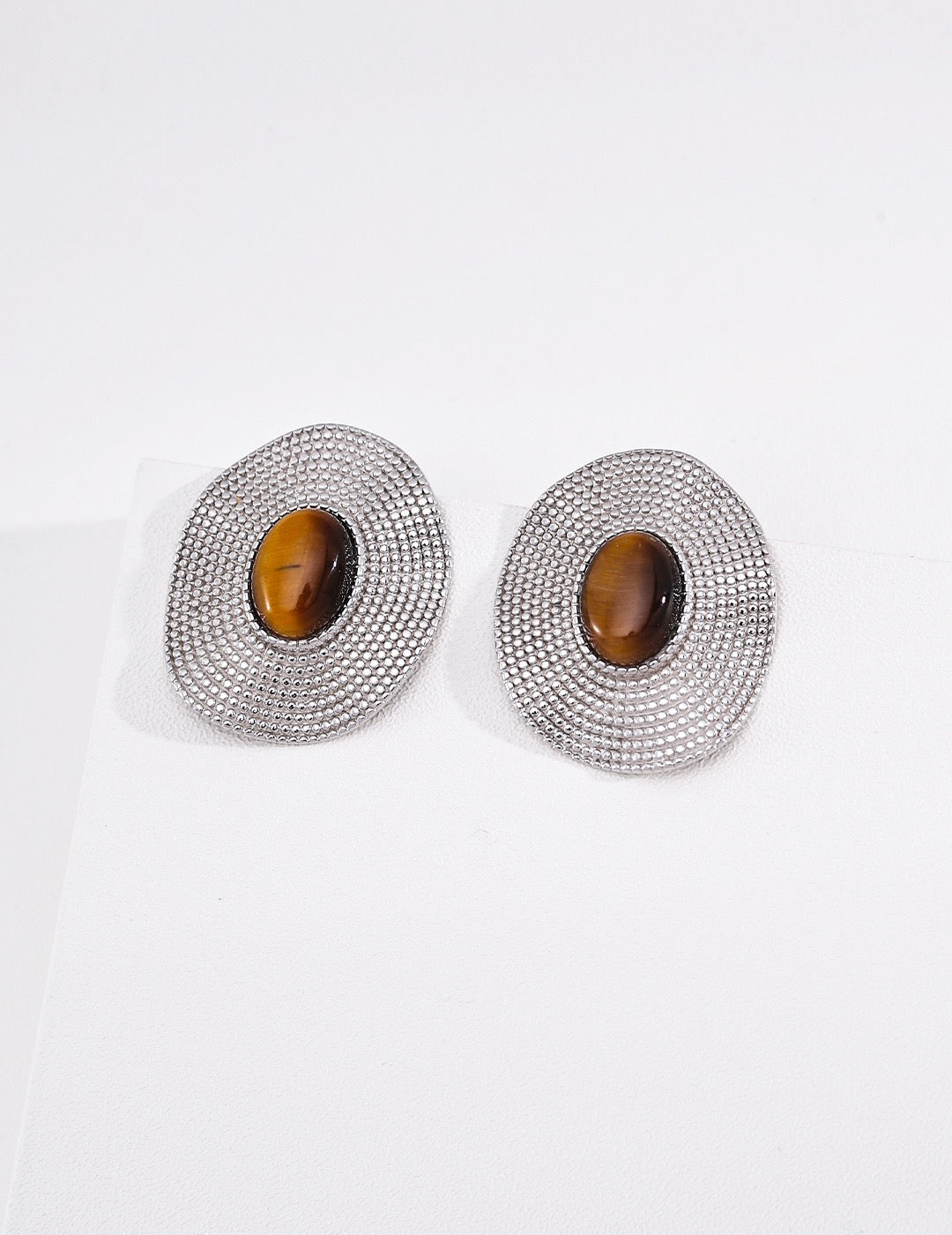 S925 Sterling‑Silver Tiger’s eye & Mother‑of‑Pearl Earrings, Vintage Beaded Straw‑Hat Texture, Vintage Gold & Platinum‑Tone