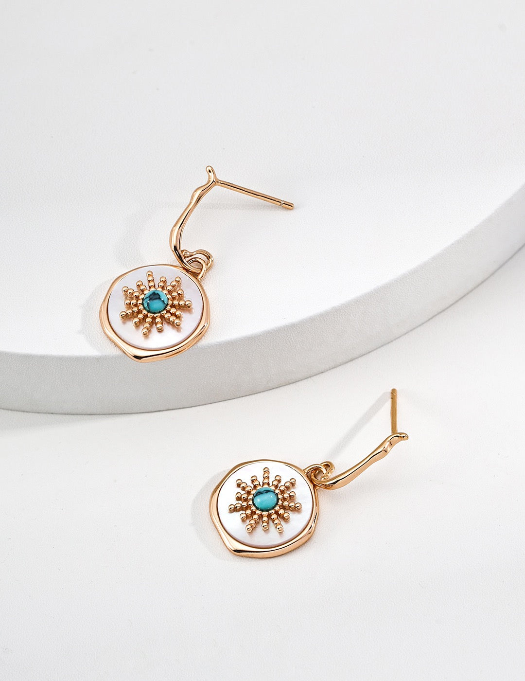 S925 Sterling Silver Stylish White Mother of Pearl & Turquoise Earrings