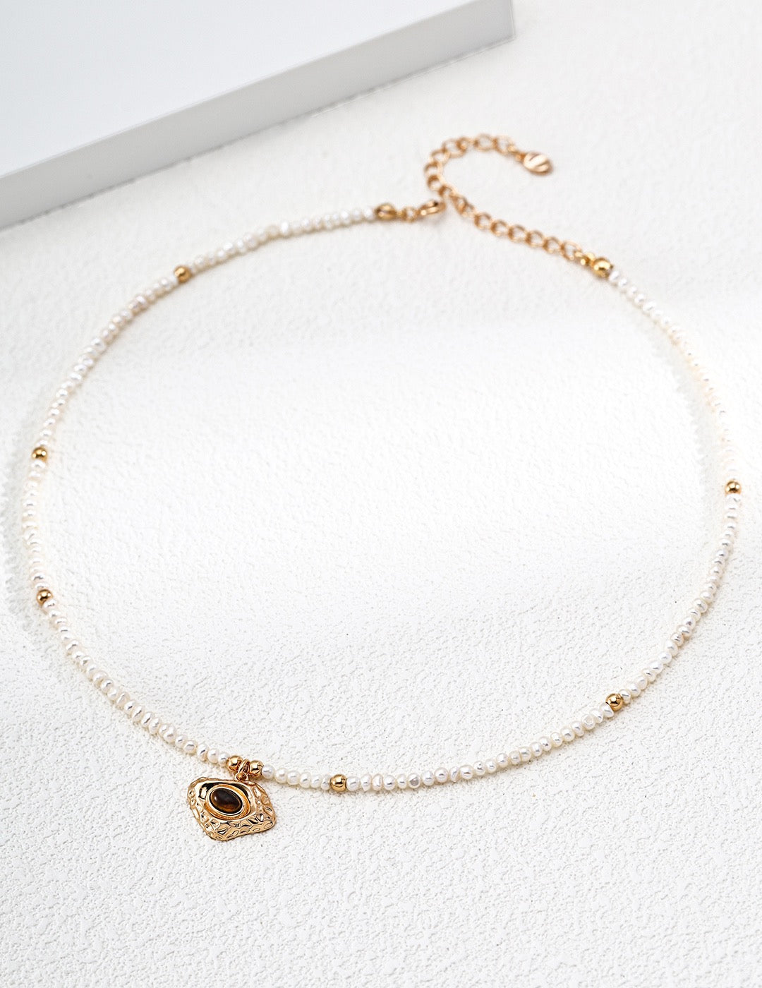S925 Sterling‑Silver Tiger’s Eye & Natural Pearl Pendant Choker