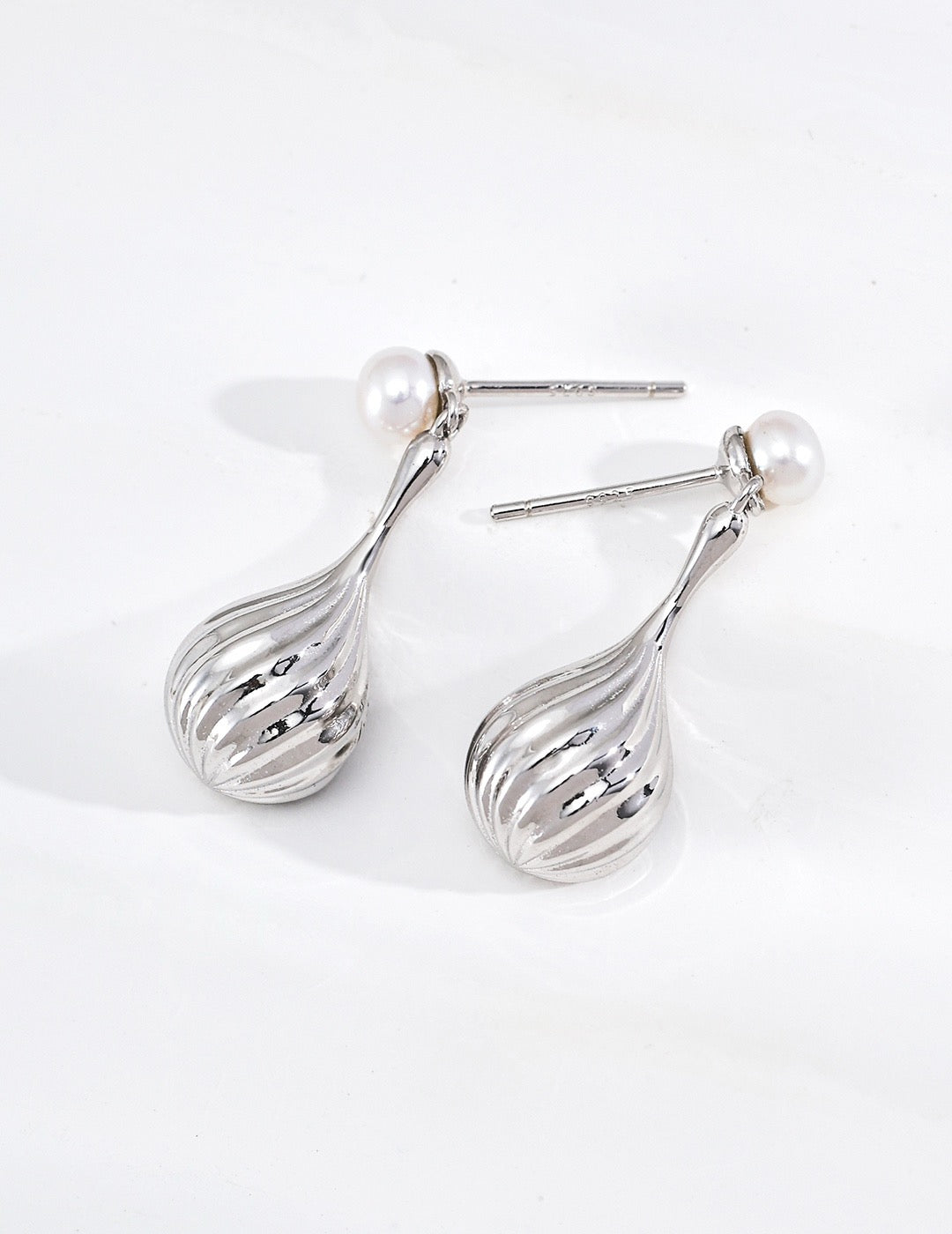 S925 Sterling‑Silver Vintage Gilded Teardrop Natural Pearl Drop Earrings
