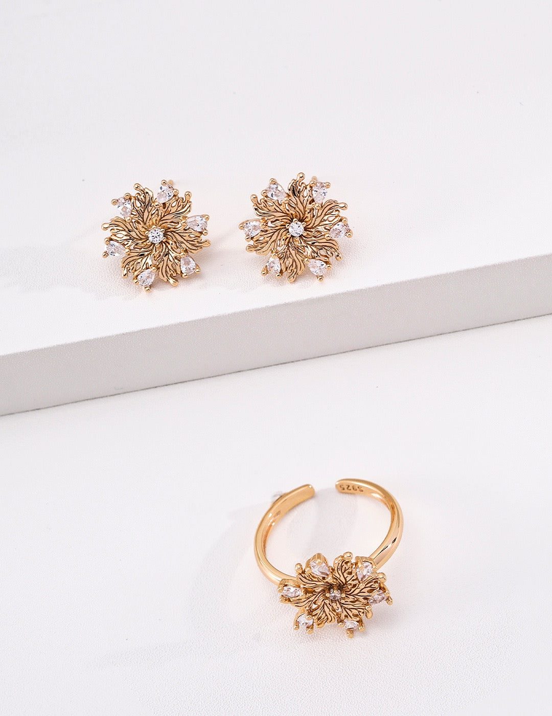 Petal Ring