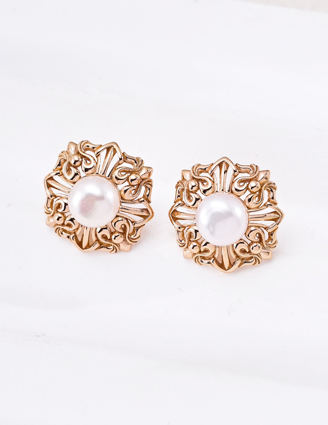 Antique Gold Hollow Floral Pearl Stud Earrings