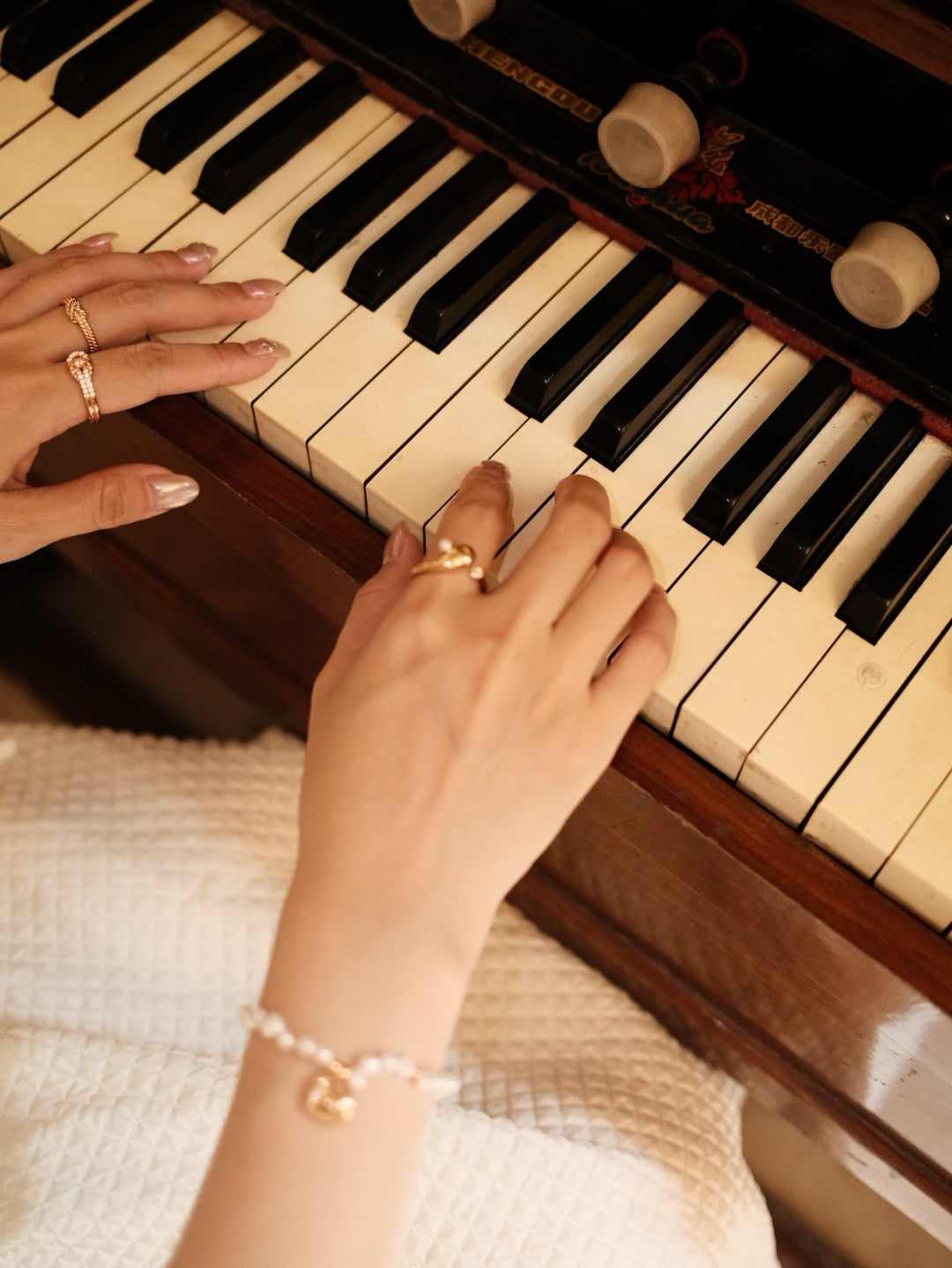 Vintage Gold · Shower of Light Series Pearl Zircon Ring