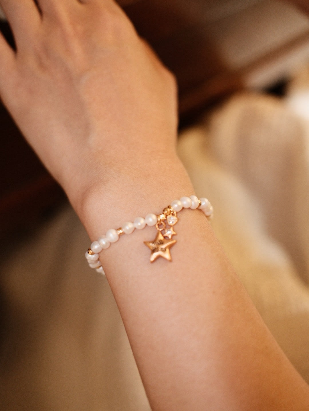 Star of My Beloved 
S925 Sterling Silver Natural Pearl Star Charm Bracelet, Vintage Gold‑Tone