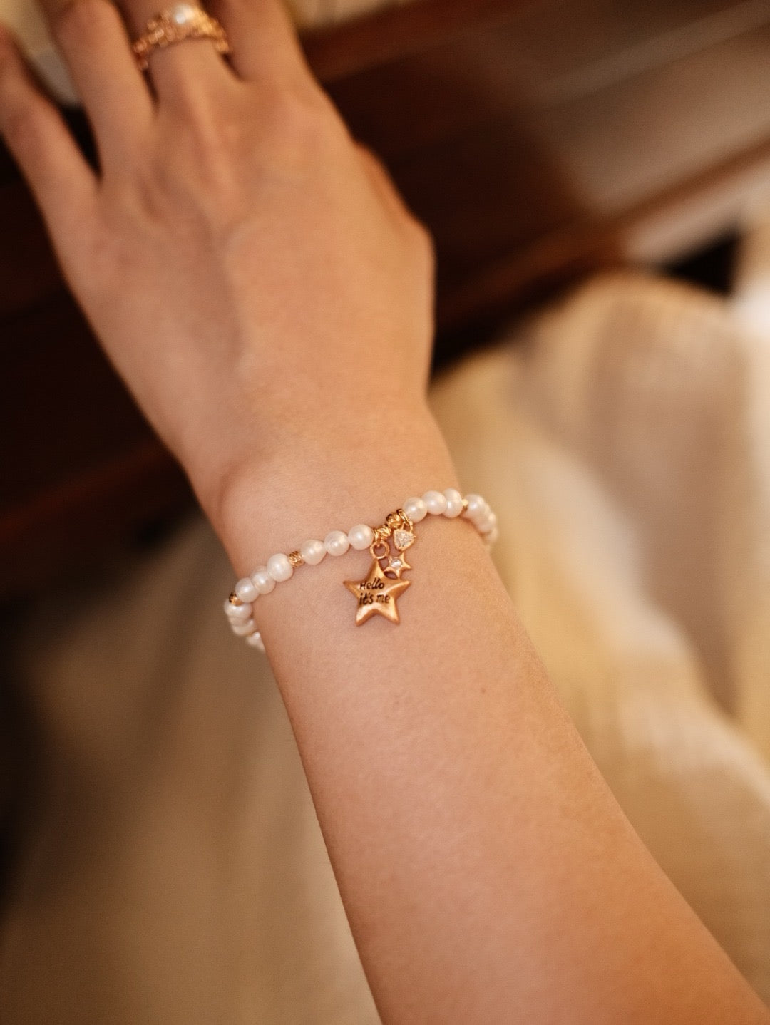 Star of My Beloved 
S925 Sterling Silver Natural Pearl Star Charm Bracelet, Vintage Gold‑Tone